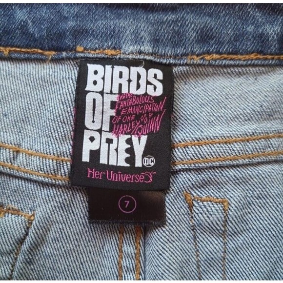 Birds of Prey Harley Quinn NWT Destructed Shorts Hi-Rise  Striped Denim Size 7 - Picture 10 of 10